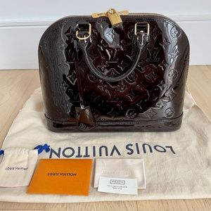 Like new LOUIS VUITTON Monogram Vernis Alma PM